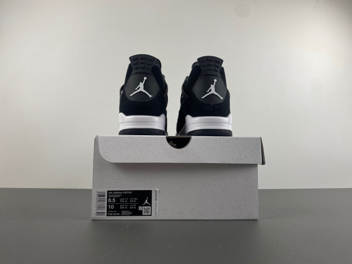 AIR JORDAN 4 RETRO