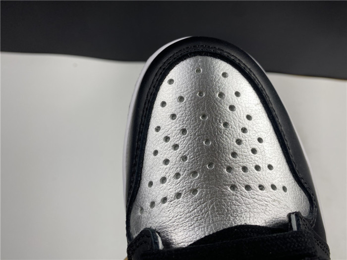 Jordan 1 Retro High Silver Toe CD0461-001