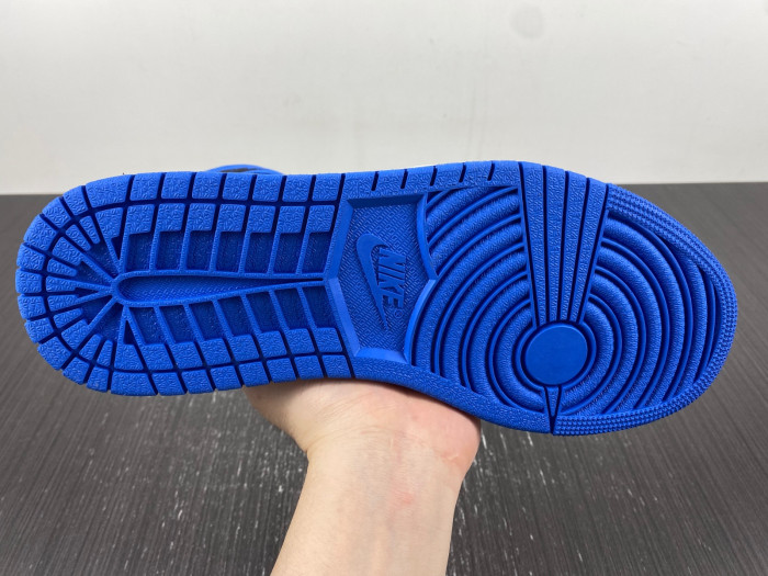 AIR JORDAN 1 High OG “Royal Reimagined” DZ5485-042