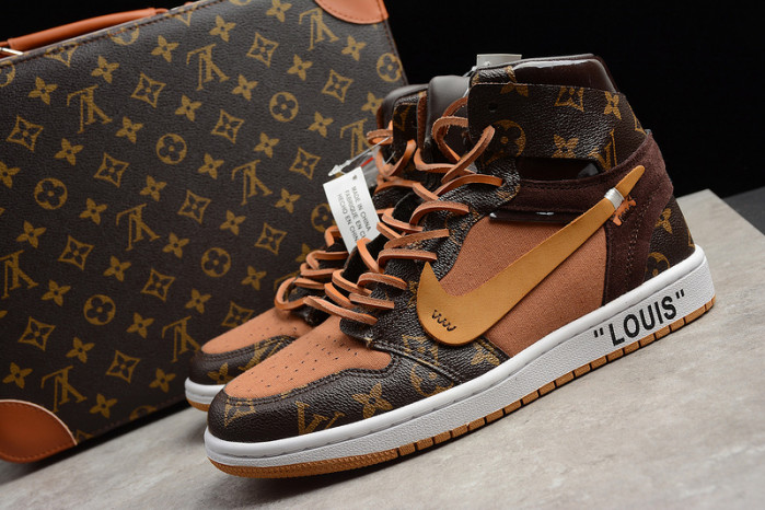 OFF–WHITE X NIKE AIR JORDAN 1S(WITH CASE)