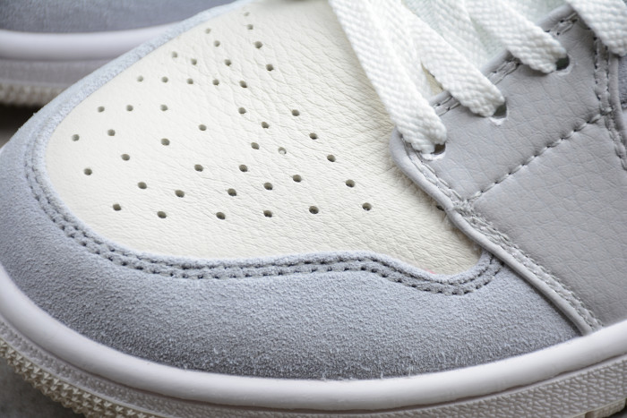 Jordan 1 Low Paris CV3043-100