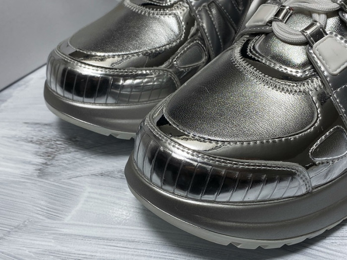 LOU VUIT SCI-FI SNEAKERS