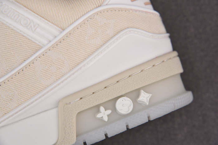 LOU VUIT SCI-FI SNEAKERS